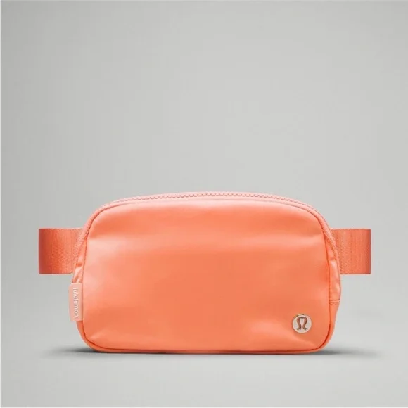 NWT Lululemon Belt Bag in Tiger - Picture 1 of 10